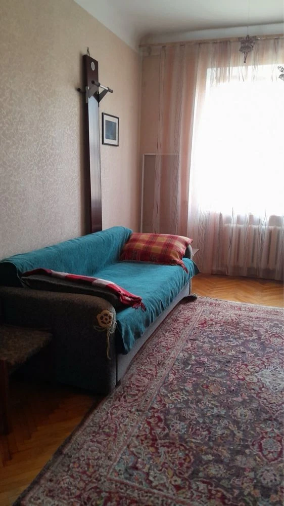 Сдам комнату для девушки , женщины Ветряные горы