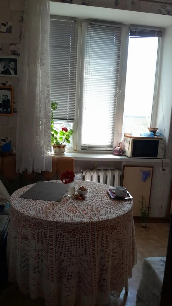 Сдам комнату для девушки , женщины Ветряные горы