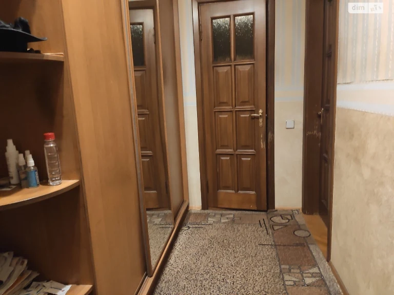 Довгострокова Оренда Кімната в Саперно-Слобідці