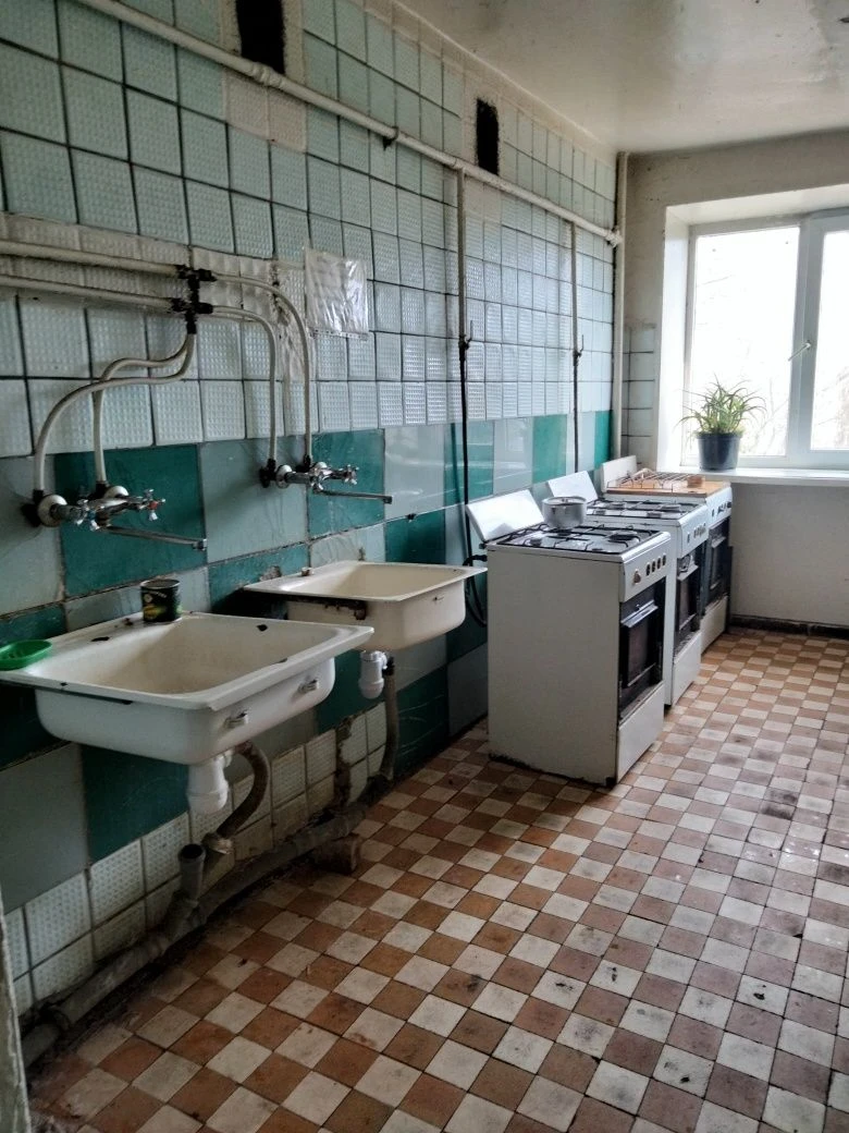 Хозяін Здаю кімнату у гуртожитку