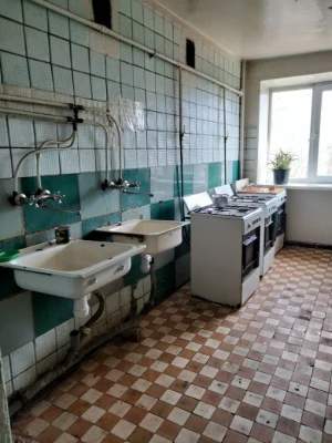 Хозяін Здаю кімнату у гуртожитку