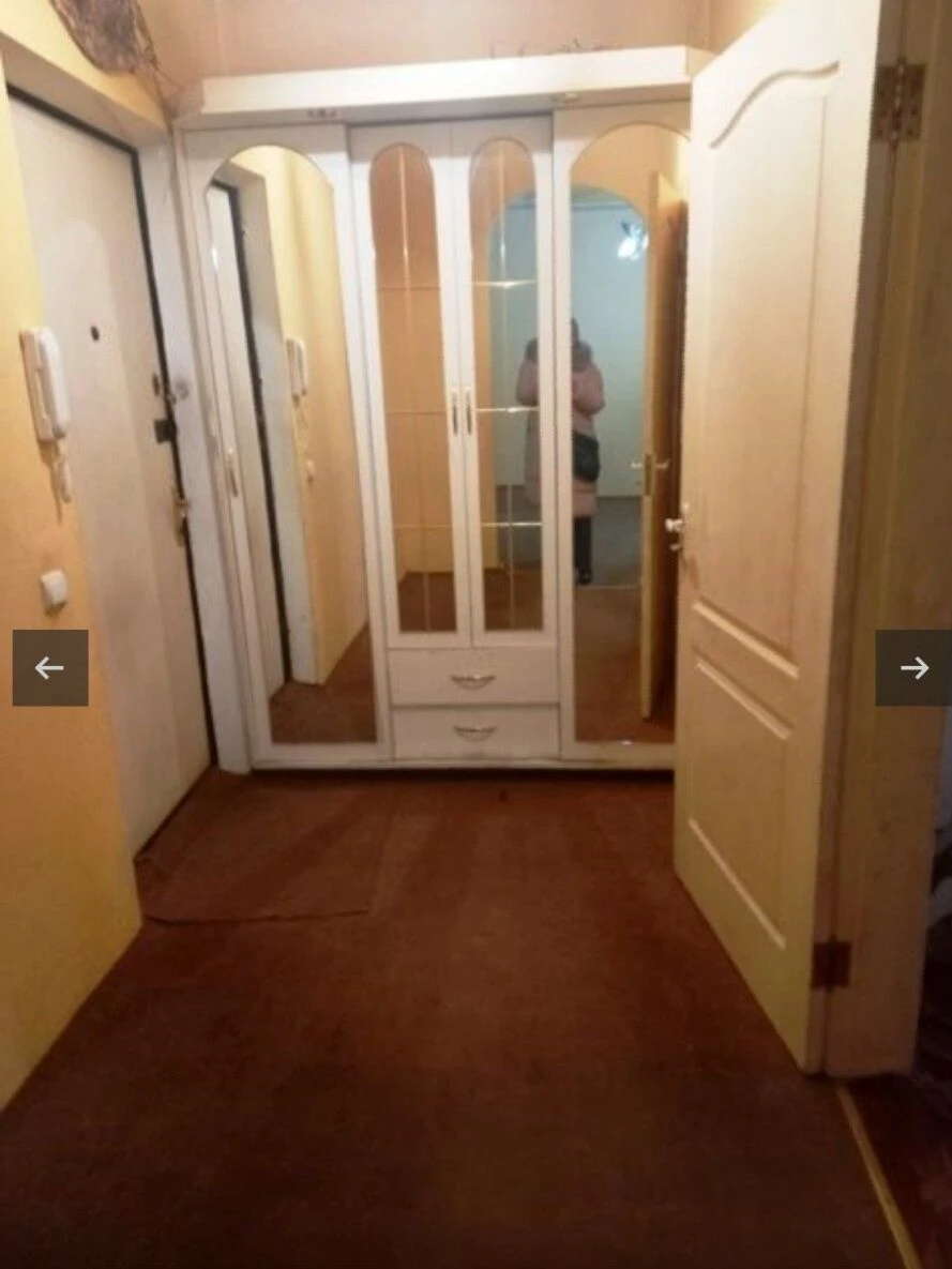 Rent a room on Red Kalina Street