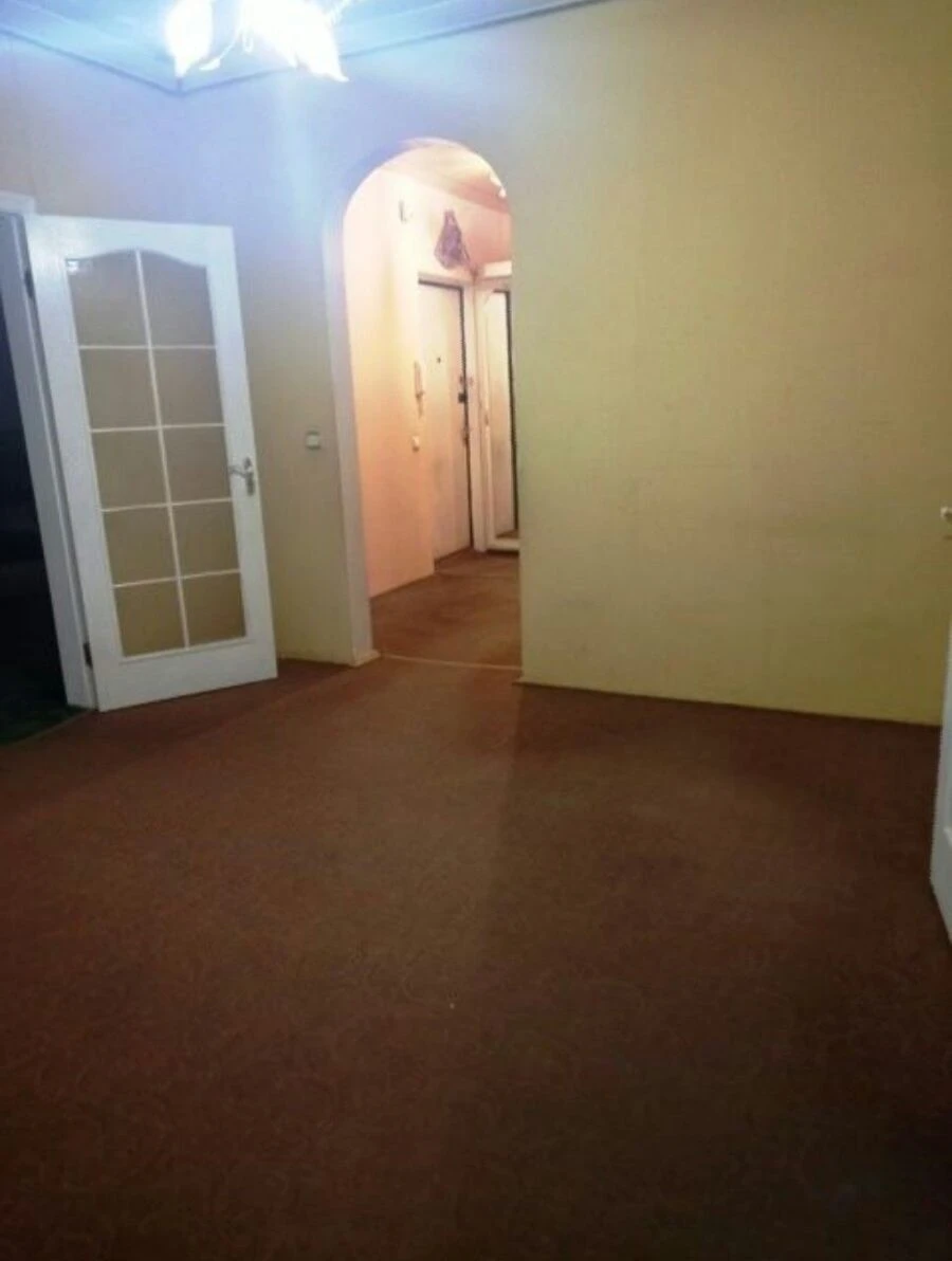 Rent a room on Red Kalina Street