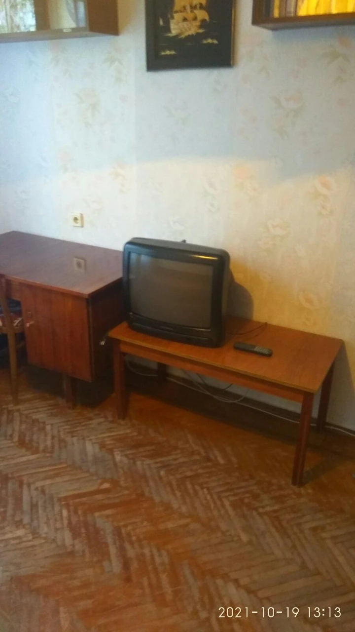 Room on Pobedy Prospekt Heroev 6