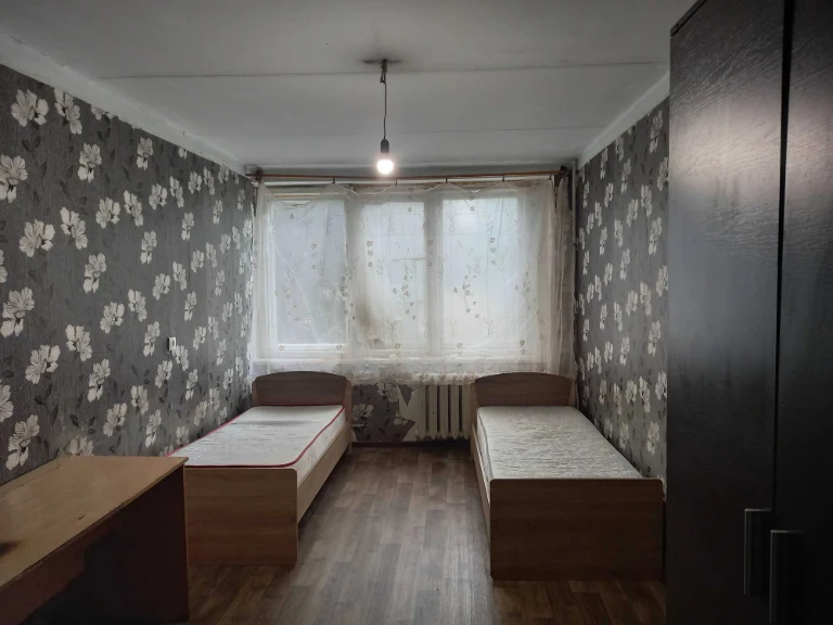 Rent rooms in dormitories on Prospect of Science and Victory Embankment