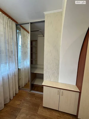 Продаж Кімната Київська