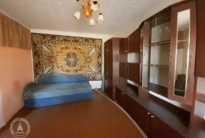 Продается просторная комната в общежитии с балконом, 36 м²