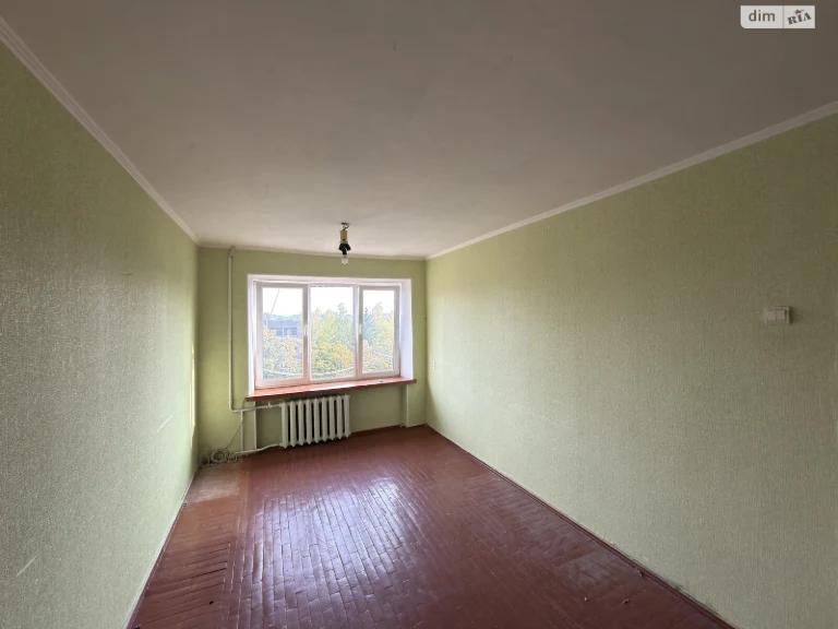 Sale of Room near the Main Bearing Factory