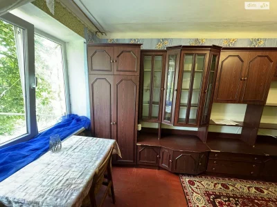 Продаж Кімната Свердловський масив