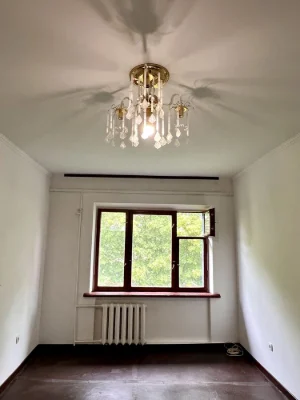 Продаж 2-х кімнат в гуртожитку на Київській!!