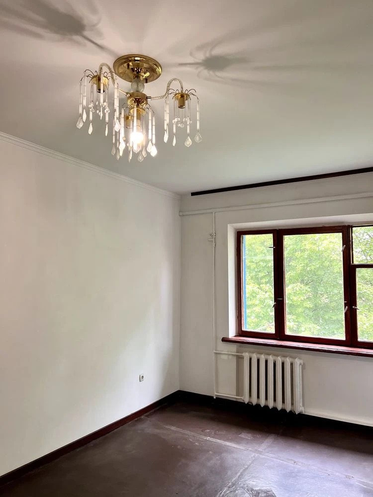 Продаж 2-х кімнат в гуртожитку на Київській!!