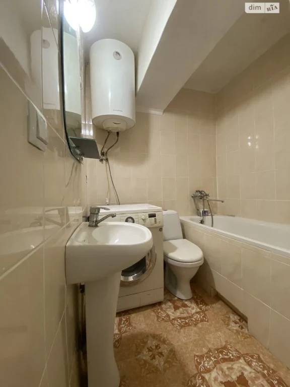 Sale Room in Kyivska Area