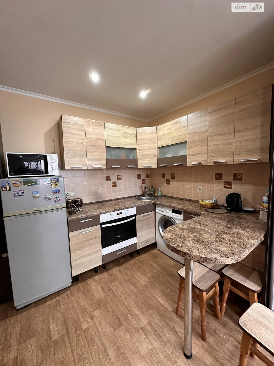 Room for Sale - Zamostyanський