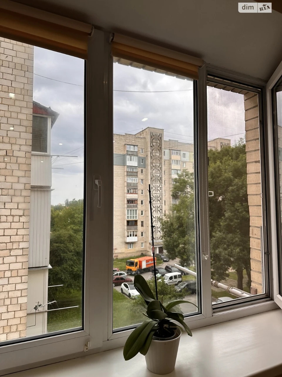 Room for Sale - Zamostyanський