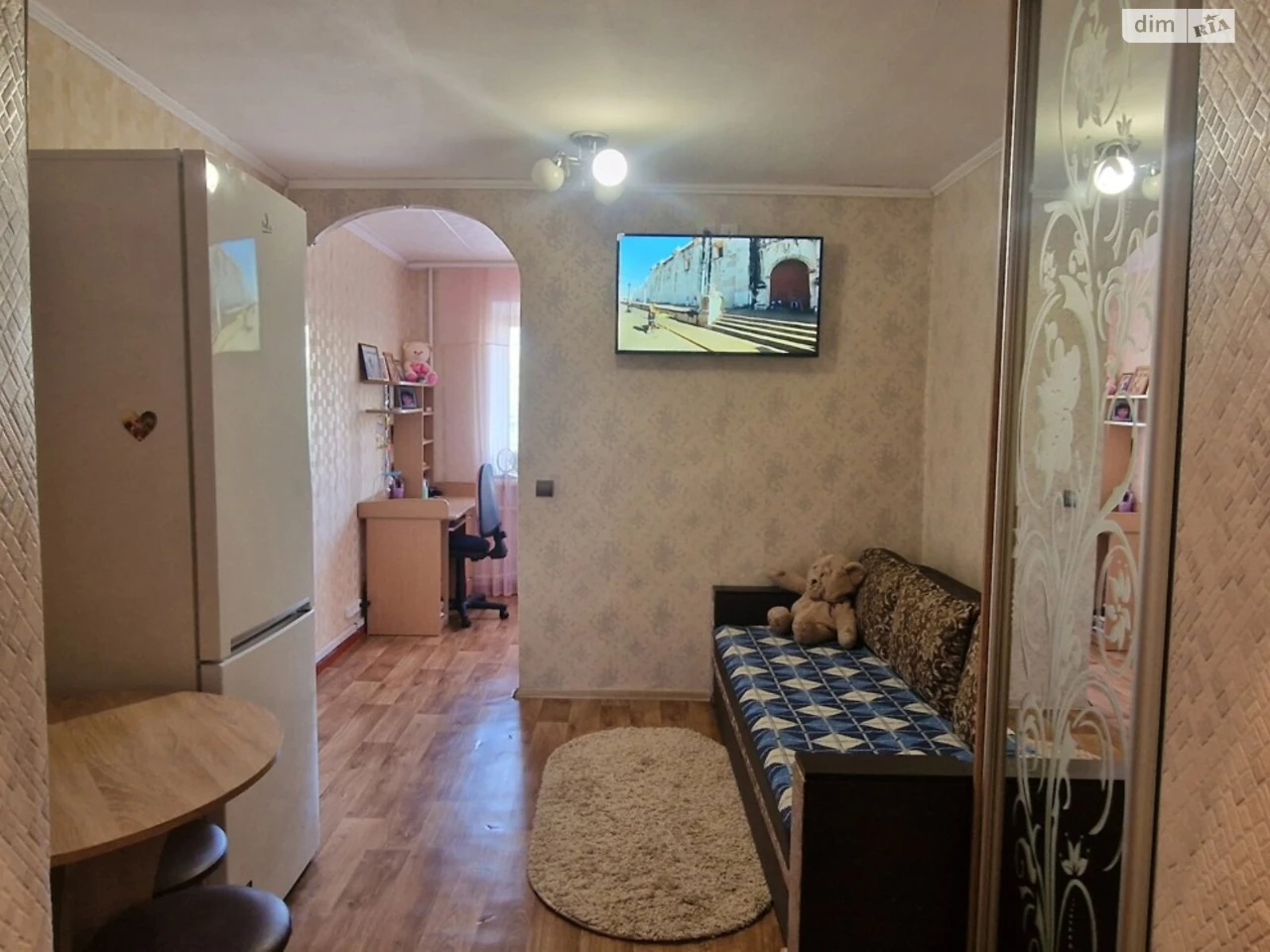 Room for Sale in a Convenient Location