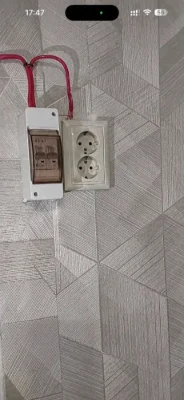 Продається кімната в гуртожитку Бальзаківська