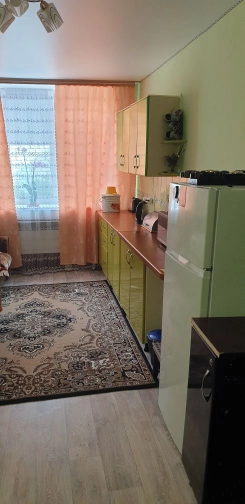Продаж. 2 кімнати в гуртожитку, в. Параджанова.