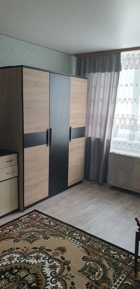 Продаж. 2 кімнати в гуртожитку, в. Параджанова.
