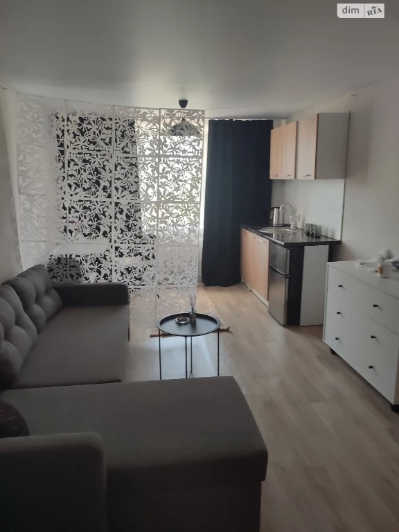 Room for Sale - Train Station