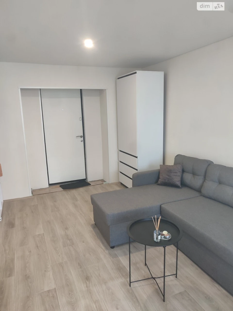 Room for Sale - Train Station