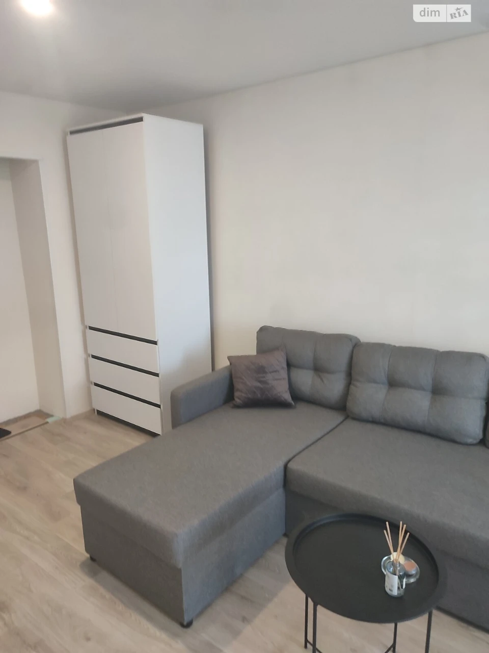 Room for Sale - Train Station