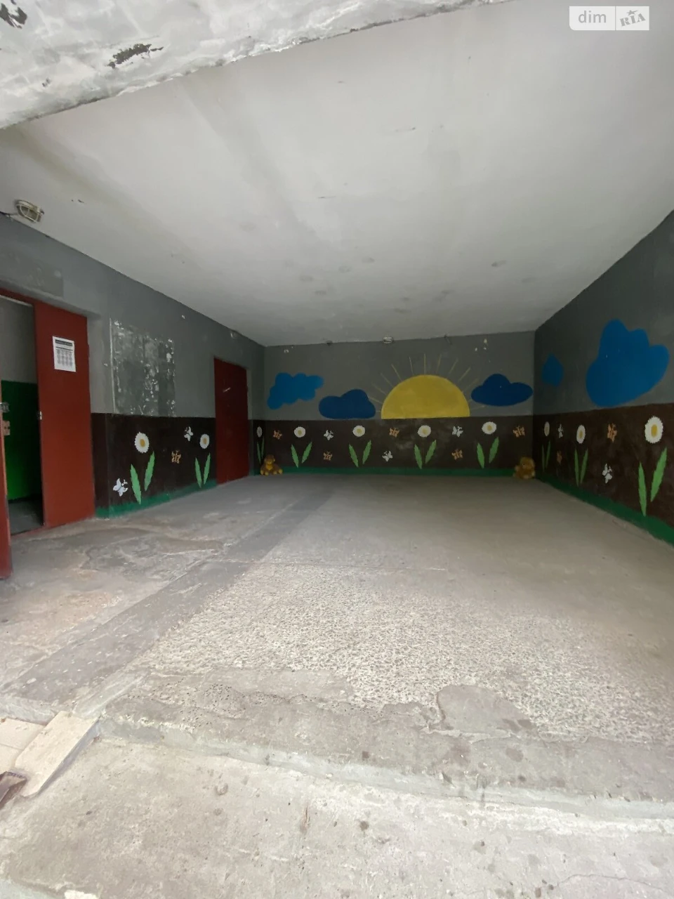 Room for Sale - Blue Market