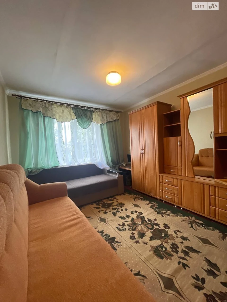 Room for Sale in Canada