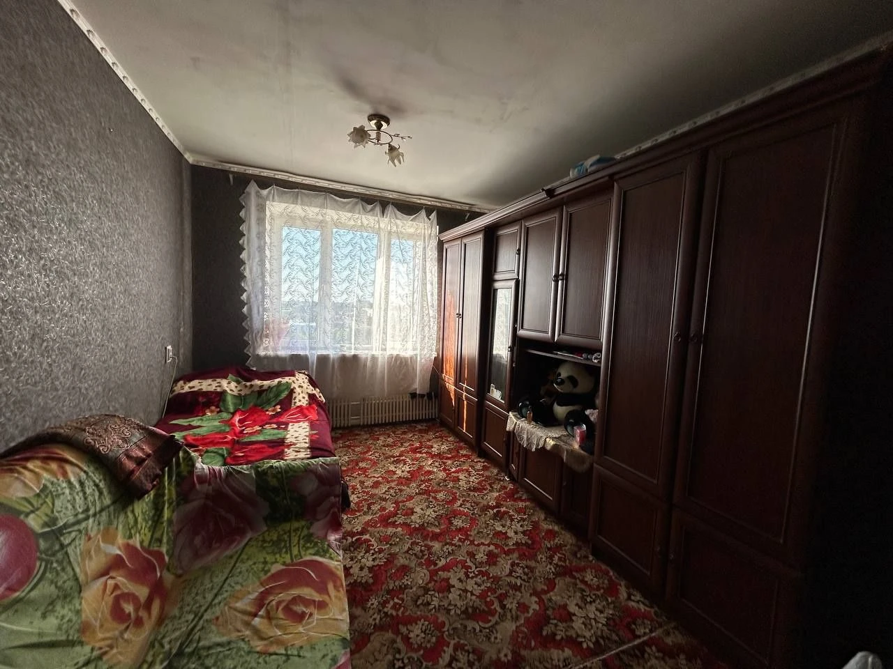 Selling room in a dormitory