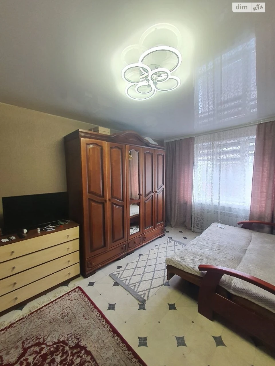 Продається кімната в Ближніх Гречанах