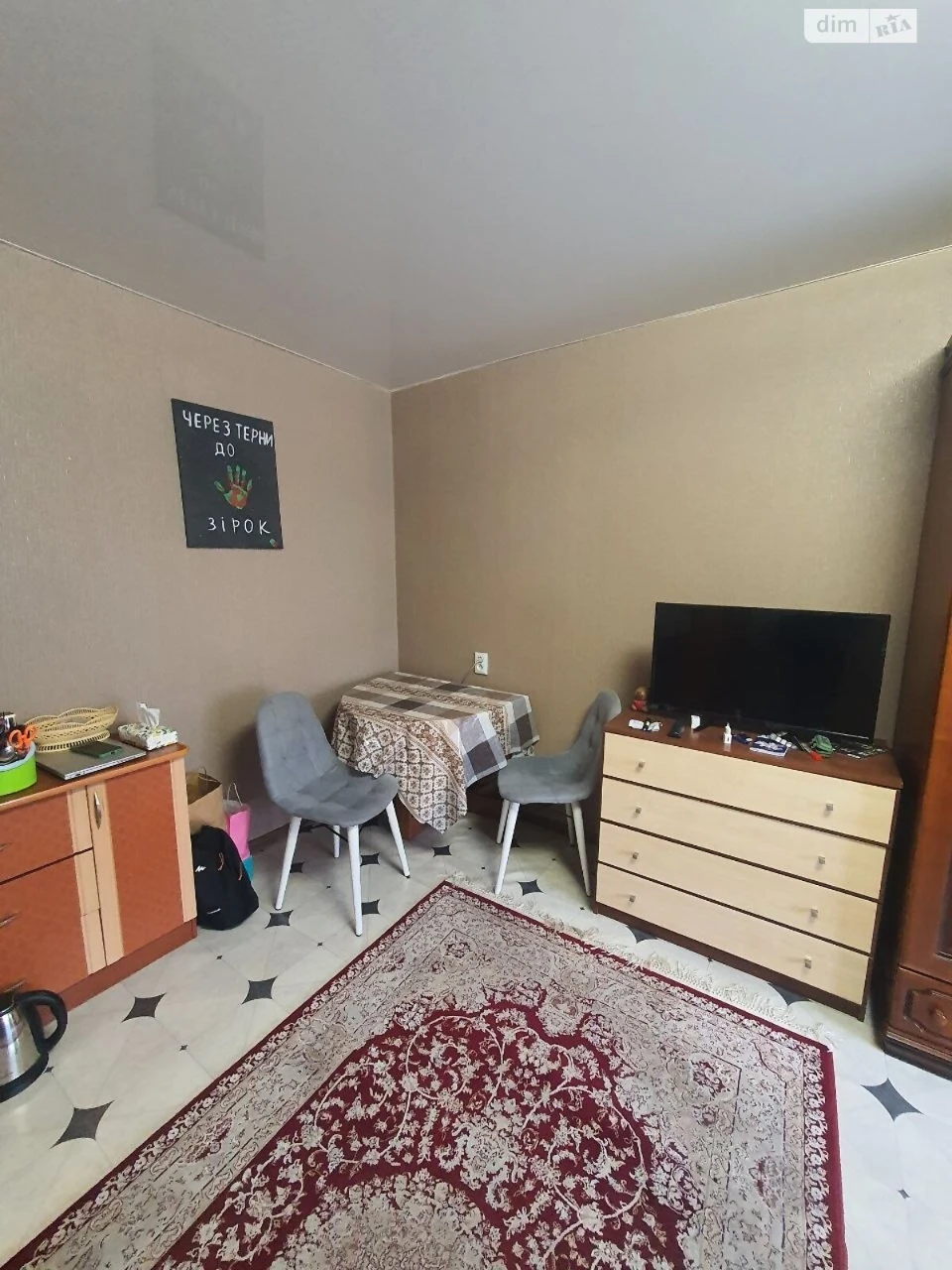 Продаж кімнати в Гречанах