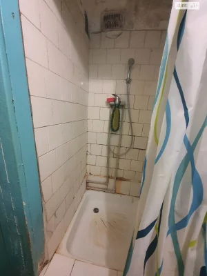Продаж кімнати в Гречанах