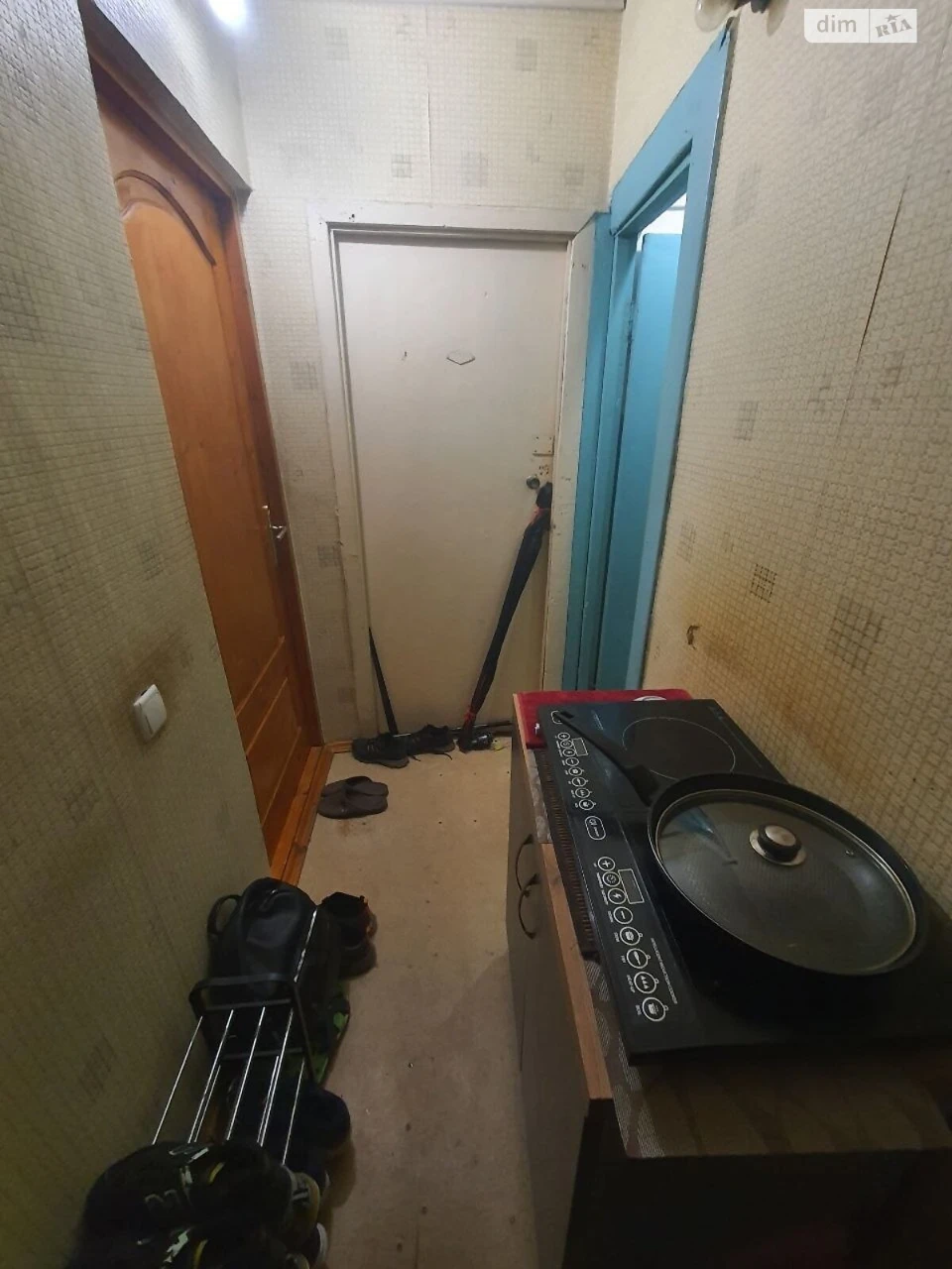 Продаж кімнати в Гречанах