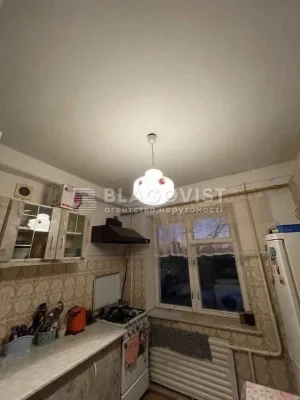 3-room apartment for sale near Sviatoshino metro station, Nivky