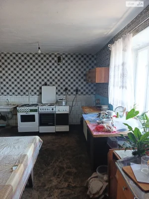 Selling Room in Southwestern Section