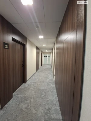 Sale Room Near Train Station