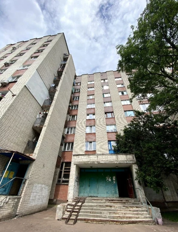 Продам кімнату в гуртожитку 17м2