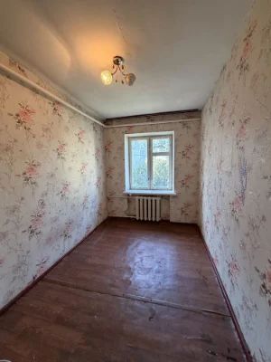 Room for Sale on Textile Street