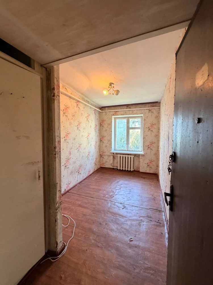 Room for Sale on Textile Street