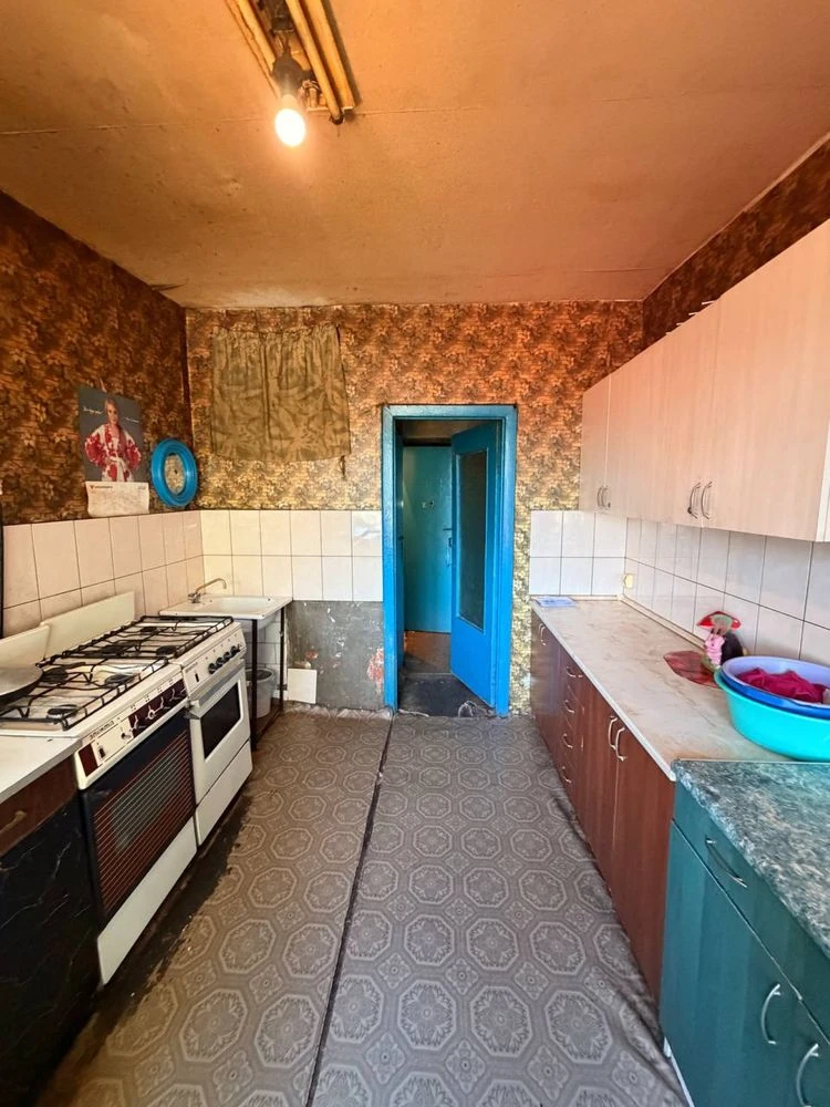 Room for Sale on Textile Street