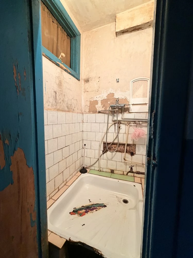 Room for Sale on Textile Street
