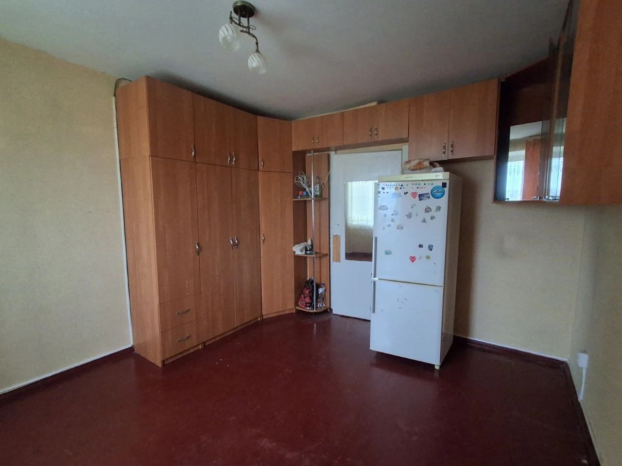 Продаж кімнати в гуртожитку.