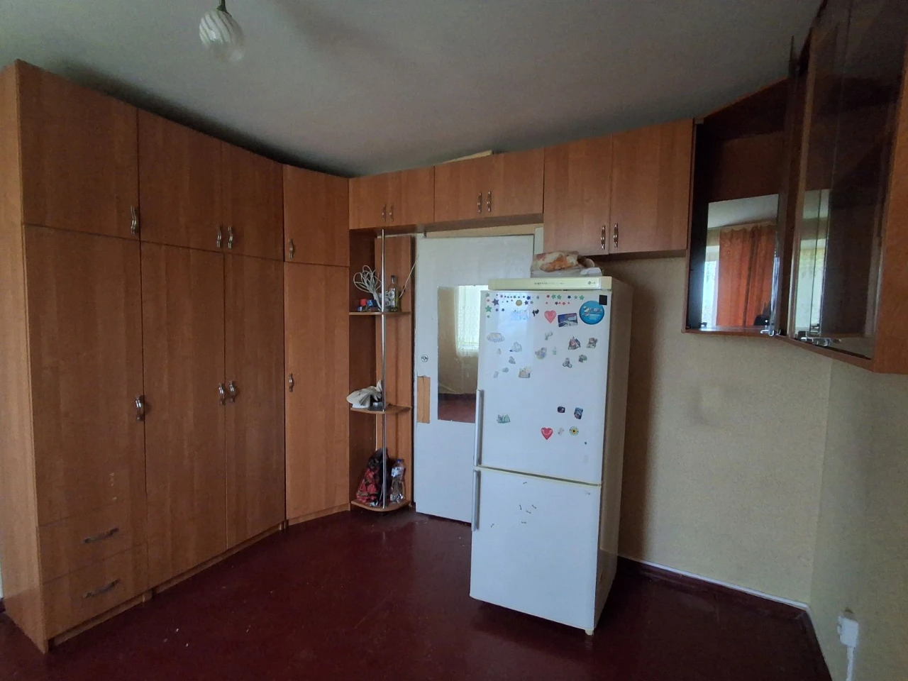 Продаж кімнати в гуртожитку.