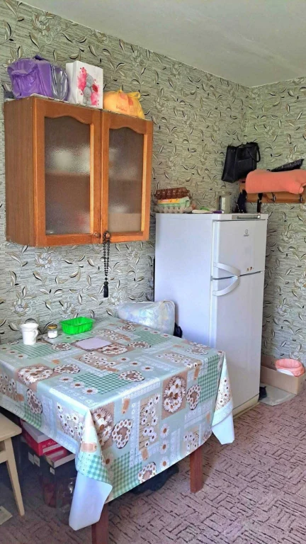 For Sale Room 13 m2 Dormitory Hollywood Chernigov