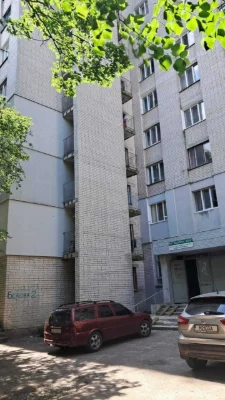 For Sale Room 13 m2 Dormitory Hollywood Chernigov