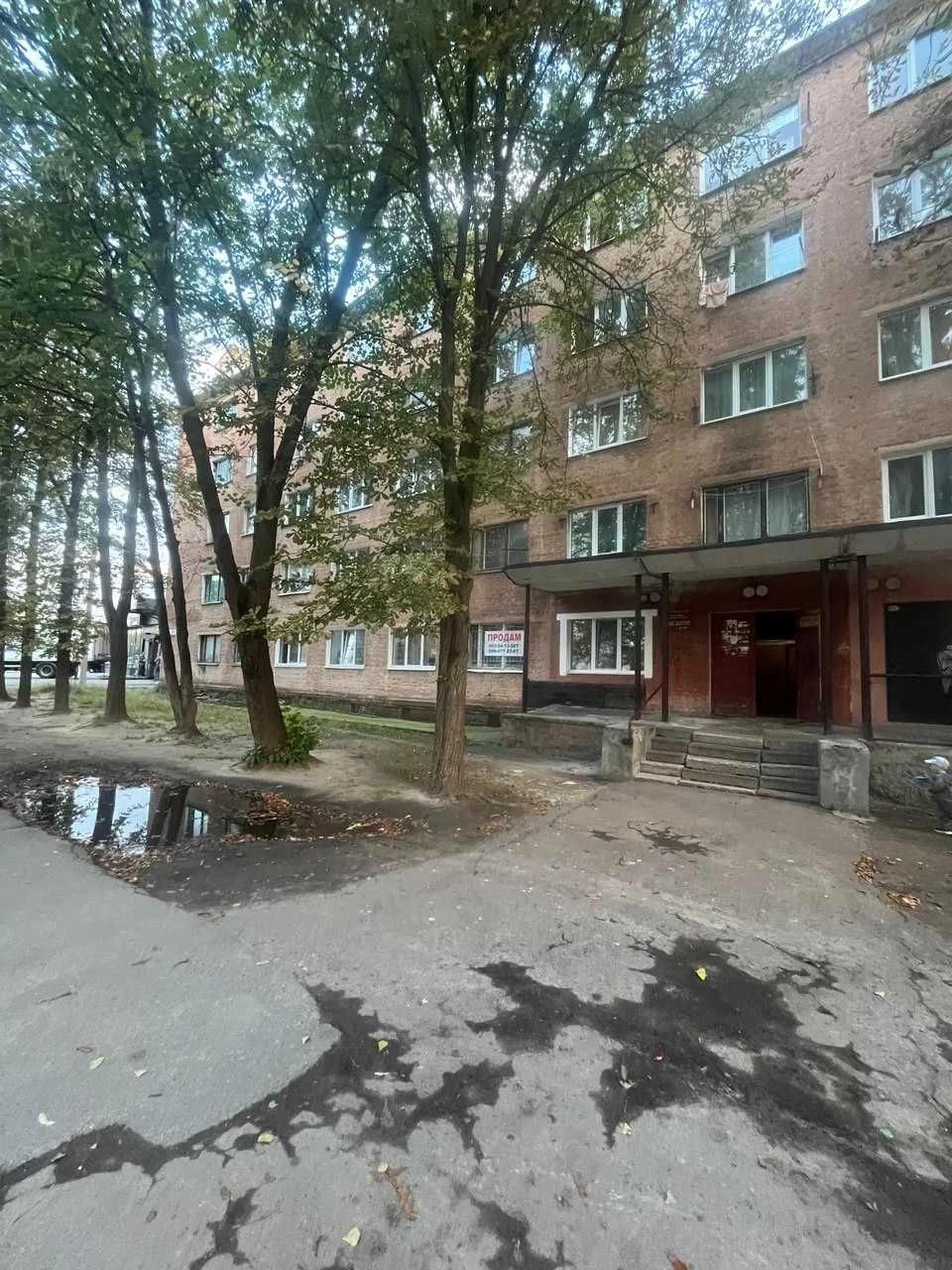 Продається кімната в гуртожитку ( р-н Сіверського)