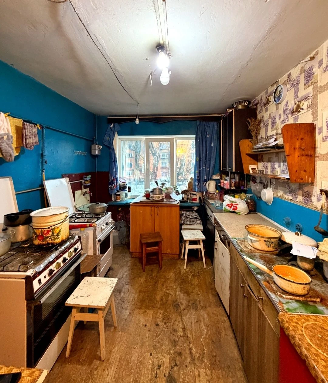 Apartment for Sale: Room in Dormitory