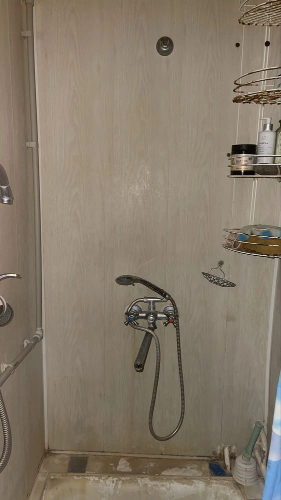 Продажа двух комнат в общежитии, Центр