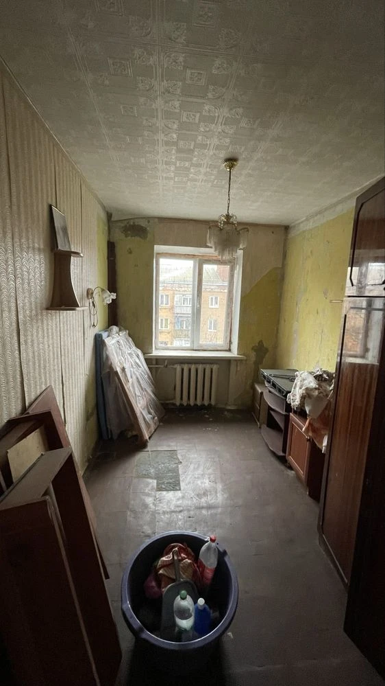 Продажа двух комнат в общежитии, Центр