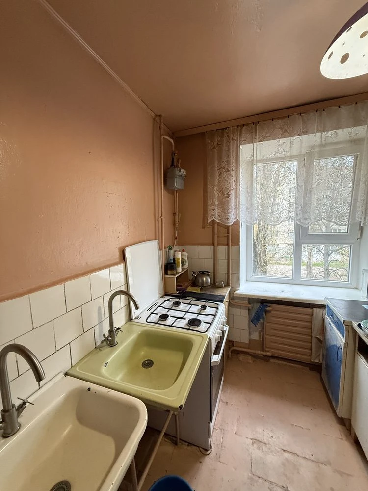 Продаётся комната в общежитии на улице Волковича
