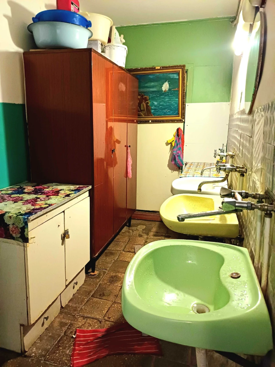 Продається кімната в гуртожитку